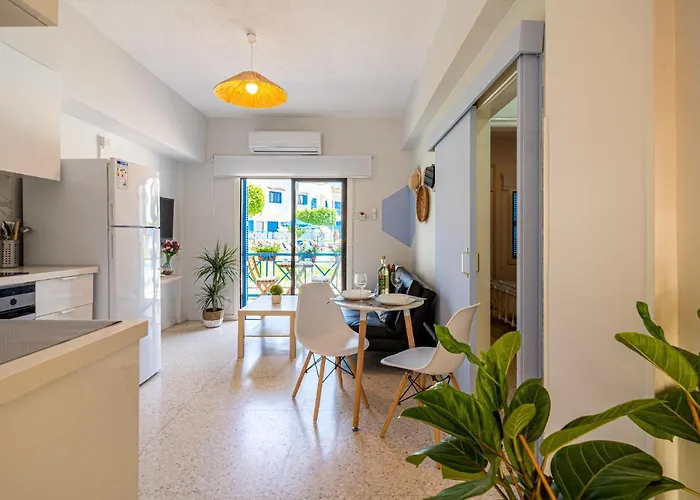 Sea Breeze 1-br In Пила